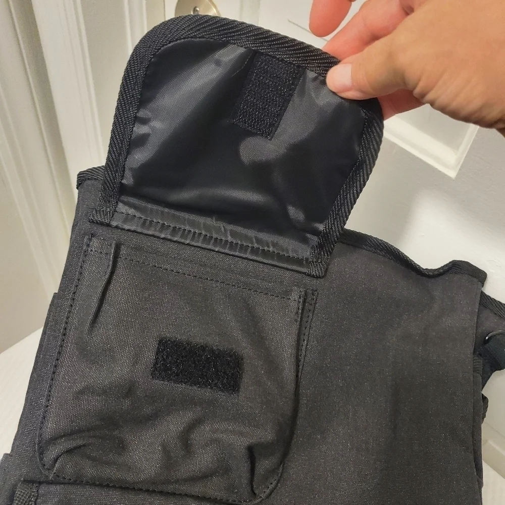 EC Unisex Bella Russo Black Large Messenger Bag, School, Work, Travel